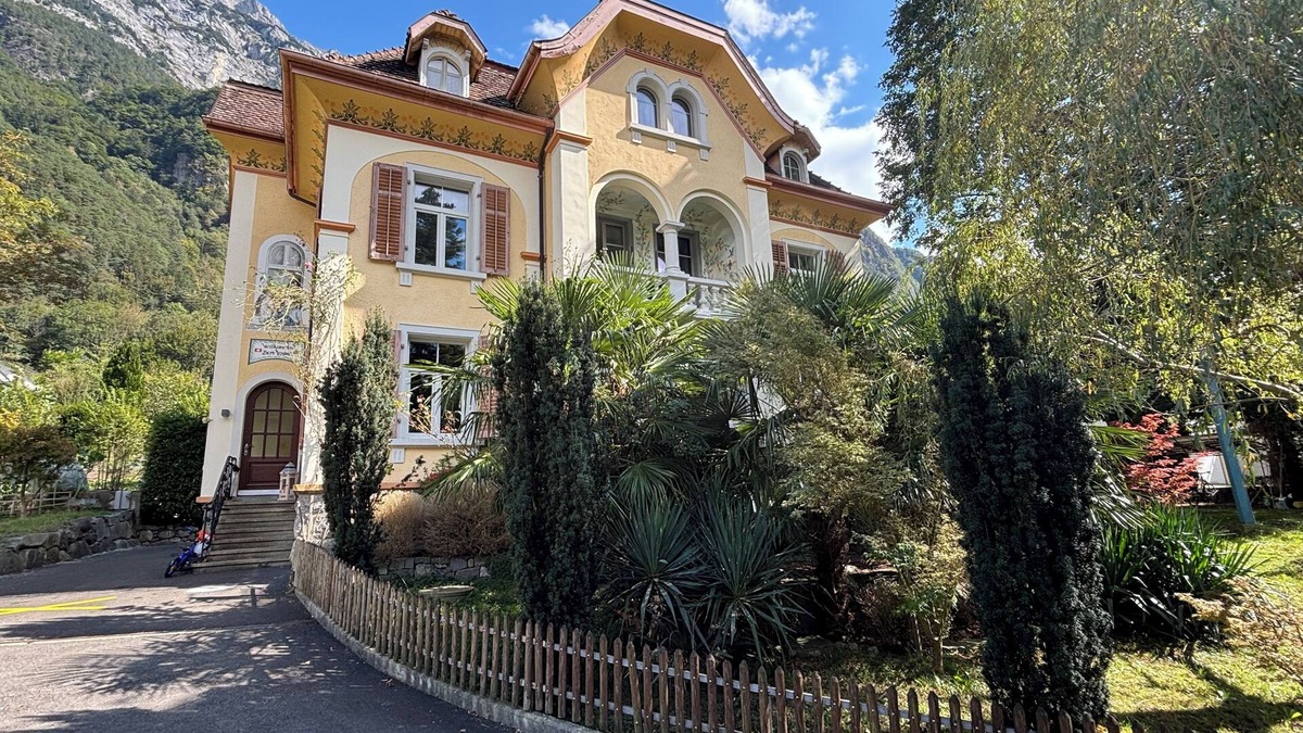 Erstfeld Apartment | 3-Bedroom Apartment in a Villa, Erstfeld