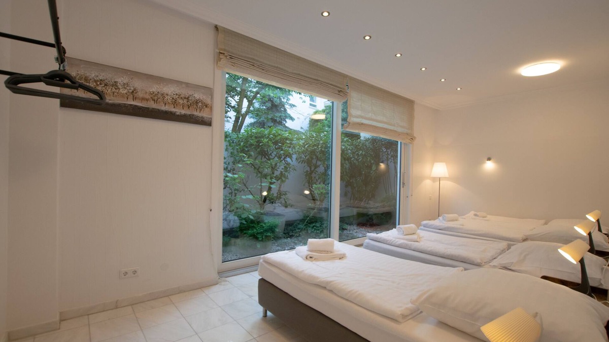 Innenstadt Apartment | 3 Bedroom Apartment in Neuss