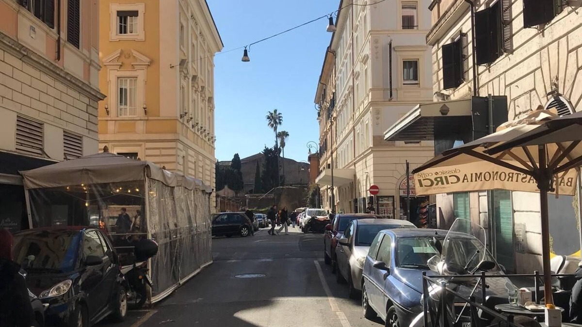 Rione XVIII Castro Pretorio Apartment | 3 bedroom apartment in rome