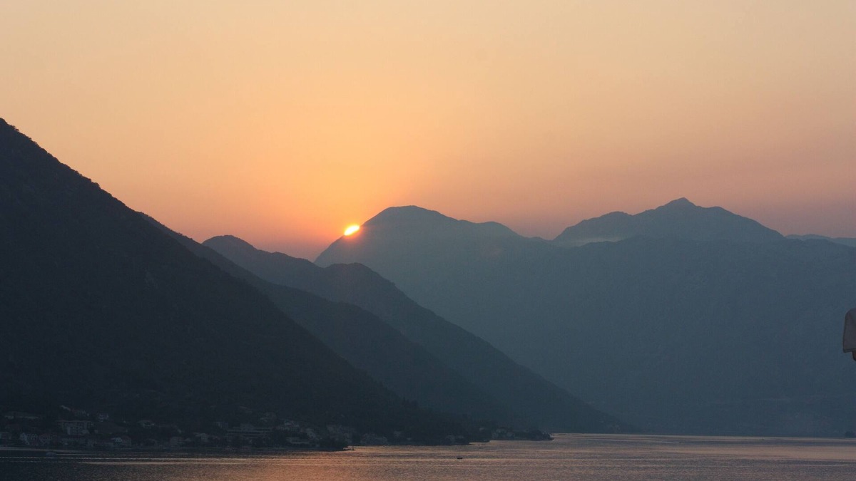 Dobrota Apartment | 3 Bedroom Apartment w/Terrace Commanding Stunning Views Across The Bay Of Kotor