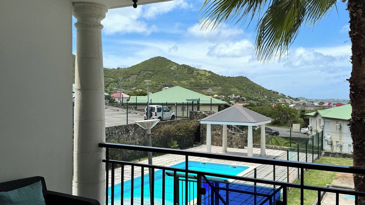 Marigot Apartment | 3 bedroom apartment with pool