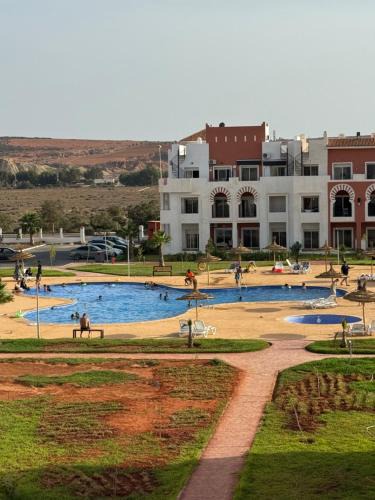 Marina Apartment | 3 Bedroom Apartment with pool for family
