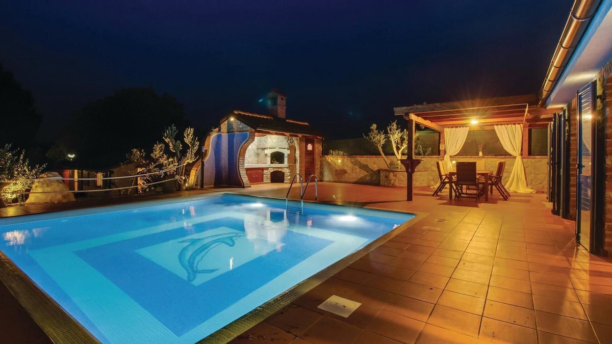 Nerezine House | 3 bedroom awesome home in Nerezine