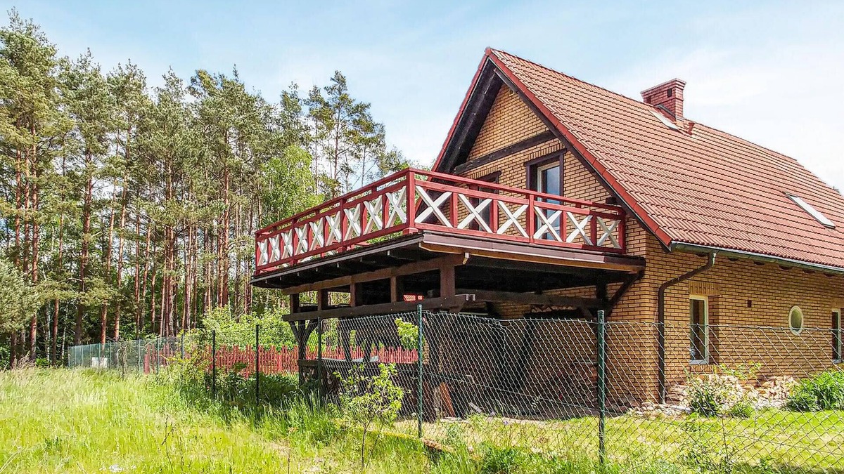 Tuchola House | 3 bedroom awesome home in Legbad
