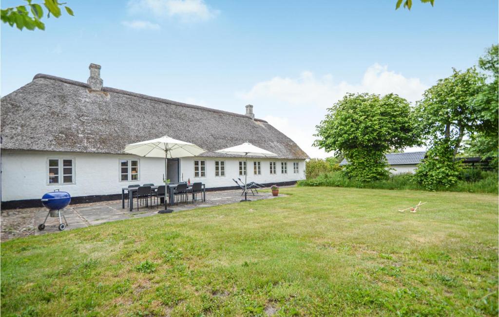 Hjerpsted House | 3 Bedroom Awesome Home In Højer
