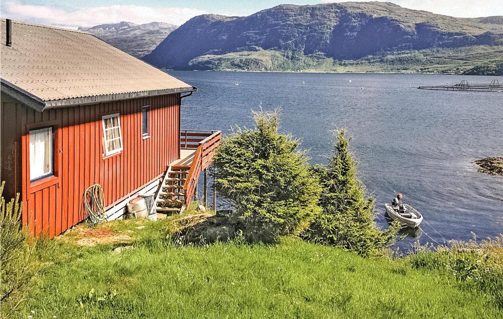 Vagsoy House | 3 Bedroom Awesome Home In Måløy