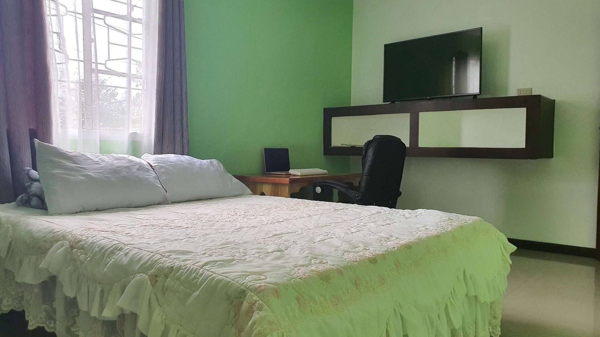 Baguio House | 3-bedroom Baguio house, affordable and near to tourist spots