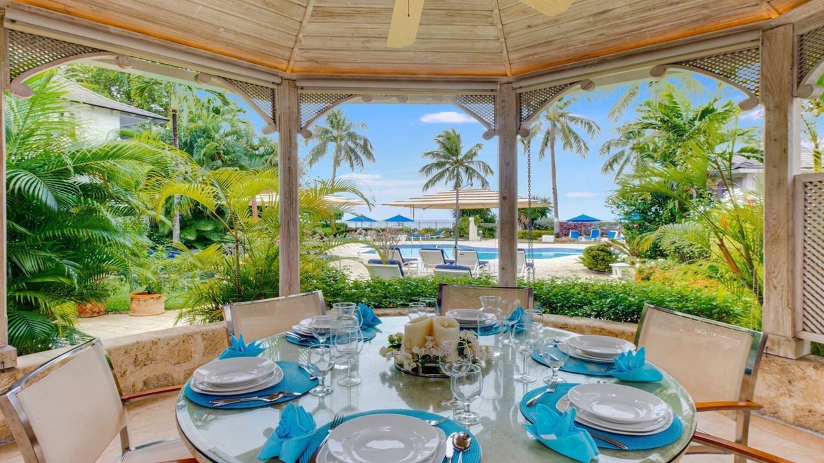 Gibbs Bay Villa | 3 Bedroom Barbados Villa On Gibbs Beach With Communal Pool & Cook Service.