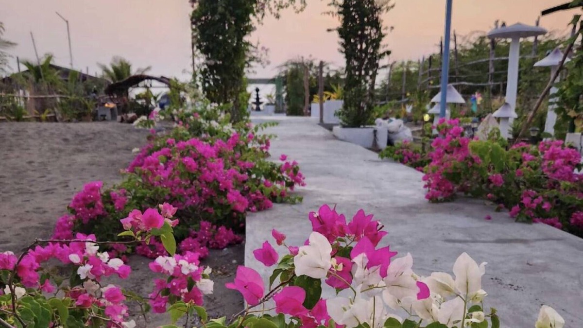 Ilocos Region Resort | 3-bedroom Beach and Garden Resort in Santa Cruz with WiFi, AC.TV Time to relax.