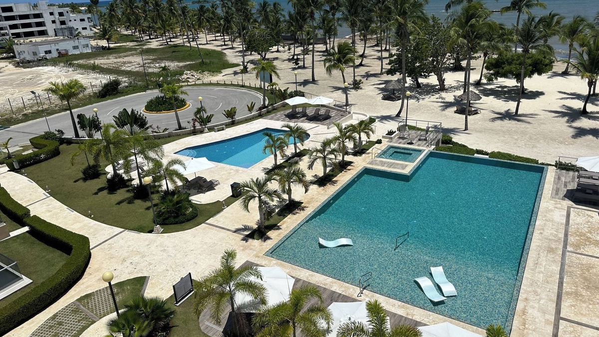 San Pedro de Macoris Condo | 3-bedroom, beachfront, duplex penthouse, jacuzzi