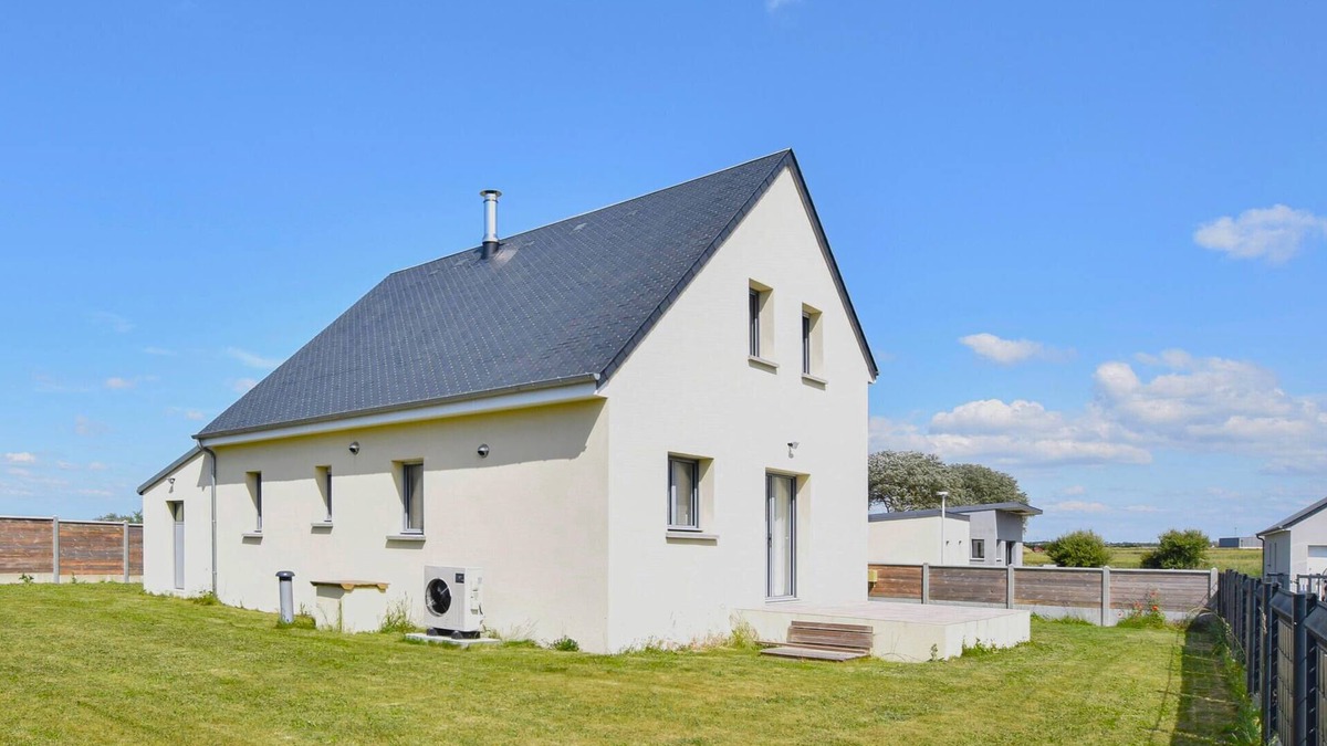 Creances House | 3 bedroom beautiful home in Créances