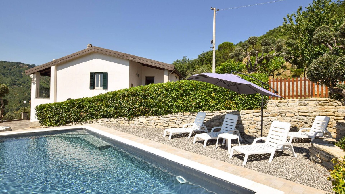 Librizzi House | 3 bedroom beautiful home in Librizzi