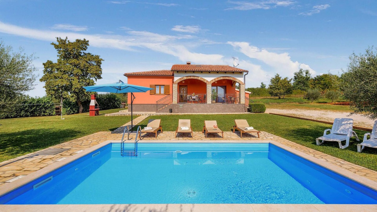 Rapavel House | 3 bedroom beautiful home in Visnjan