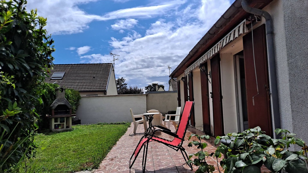 Souppes-sur-Loing Bed & Breakfast | 3 Bedroom Bed & breakfast in Souppes-sur-Loing