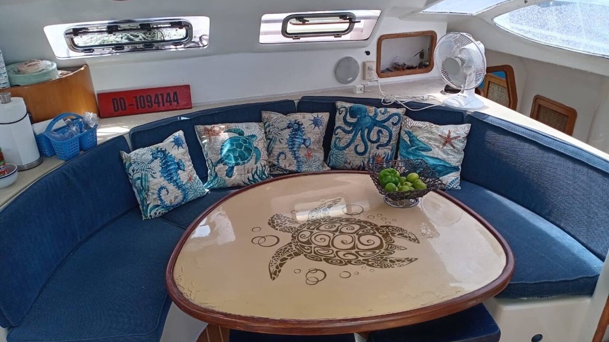 Marathon Boat Rental | 3 bedroom Catamaran Sailboat in delightful Marathon W/AC - Vacation on the move