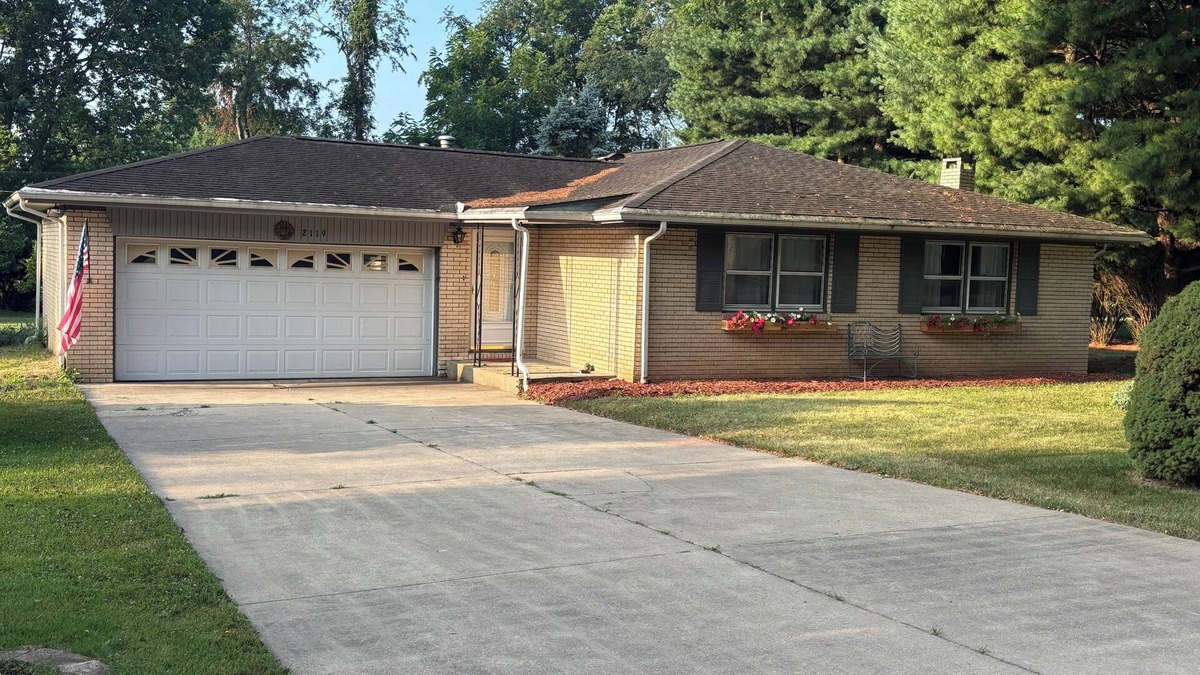 Logansport House | 3 Bedroom Charming Ranch Cottage in Logansport close to walking trail