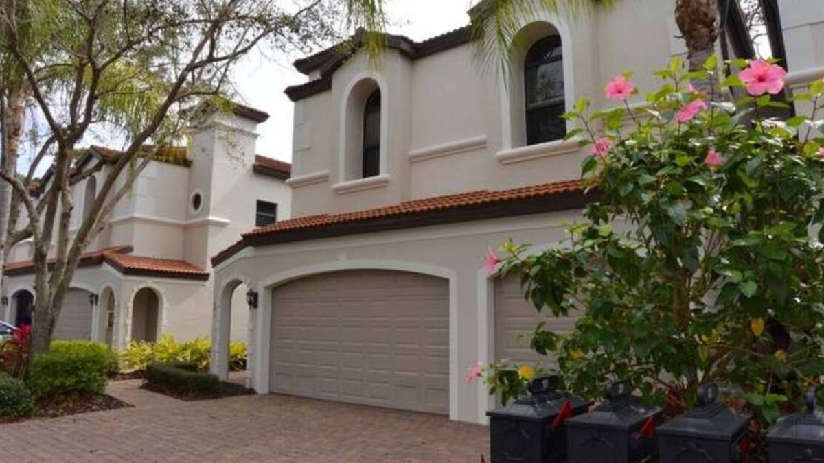 Bonita Springs Condo | 3-bedroom condo in charming Bonita Springs with full amenities!