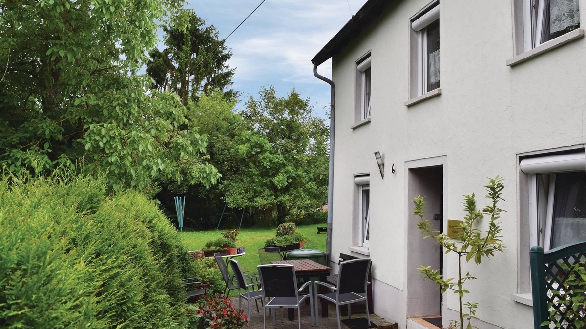 Trierweiler Apartment | 3 bedroom cozy apartment in Trierweiler