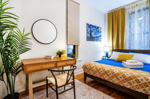 Manhattan Valley Apartment | 3 Bedroom Cozy Home in Manhattan Valley
