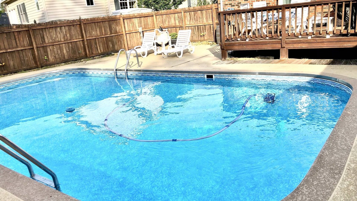 Lakeside House | 3 bedroom cozy yet spacious home w/in-ground pool