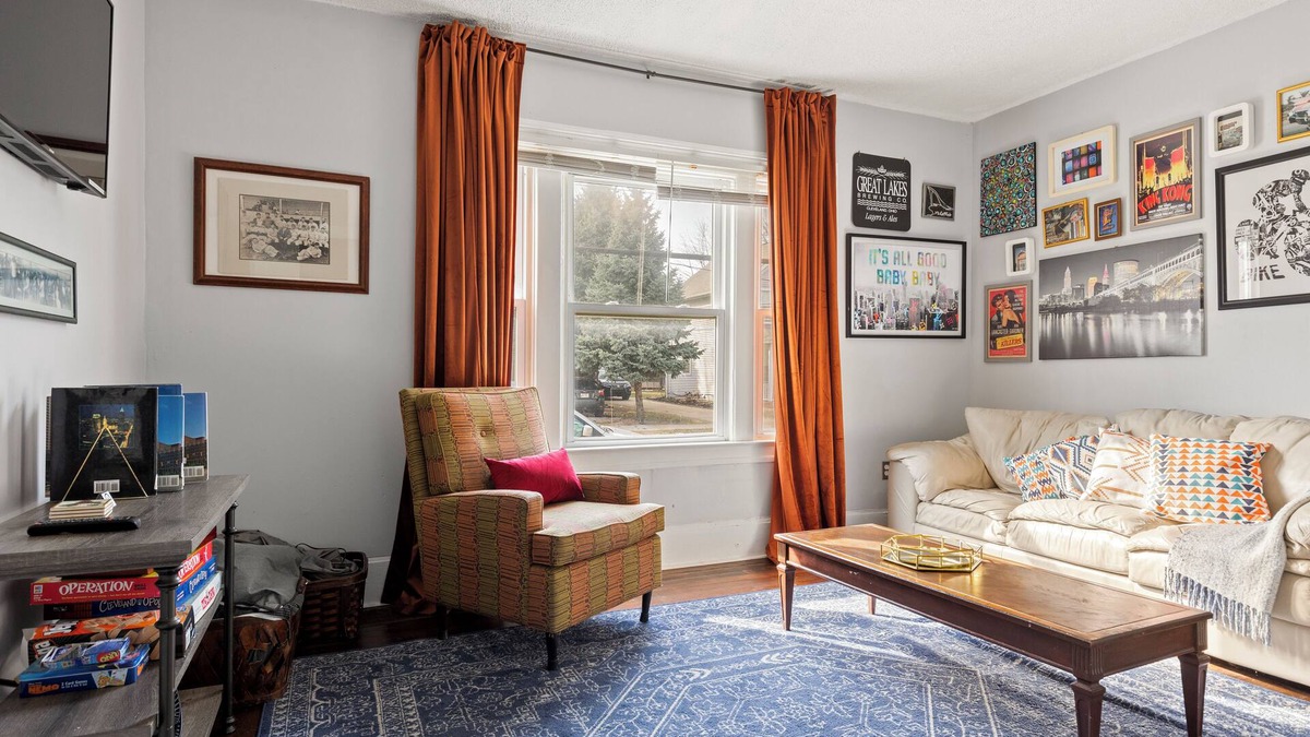Detroit - Shoreway House | 3-bedroom, dog friendly house in Historical Ohio City!