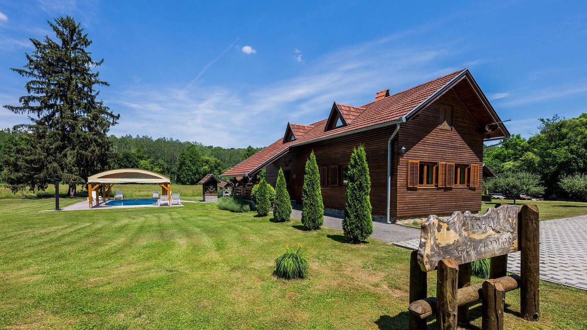 Cacinci House | 3 bedroom gorgeous home in Cacinci