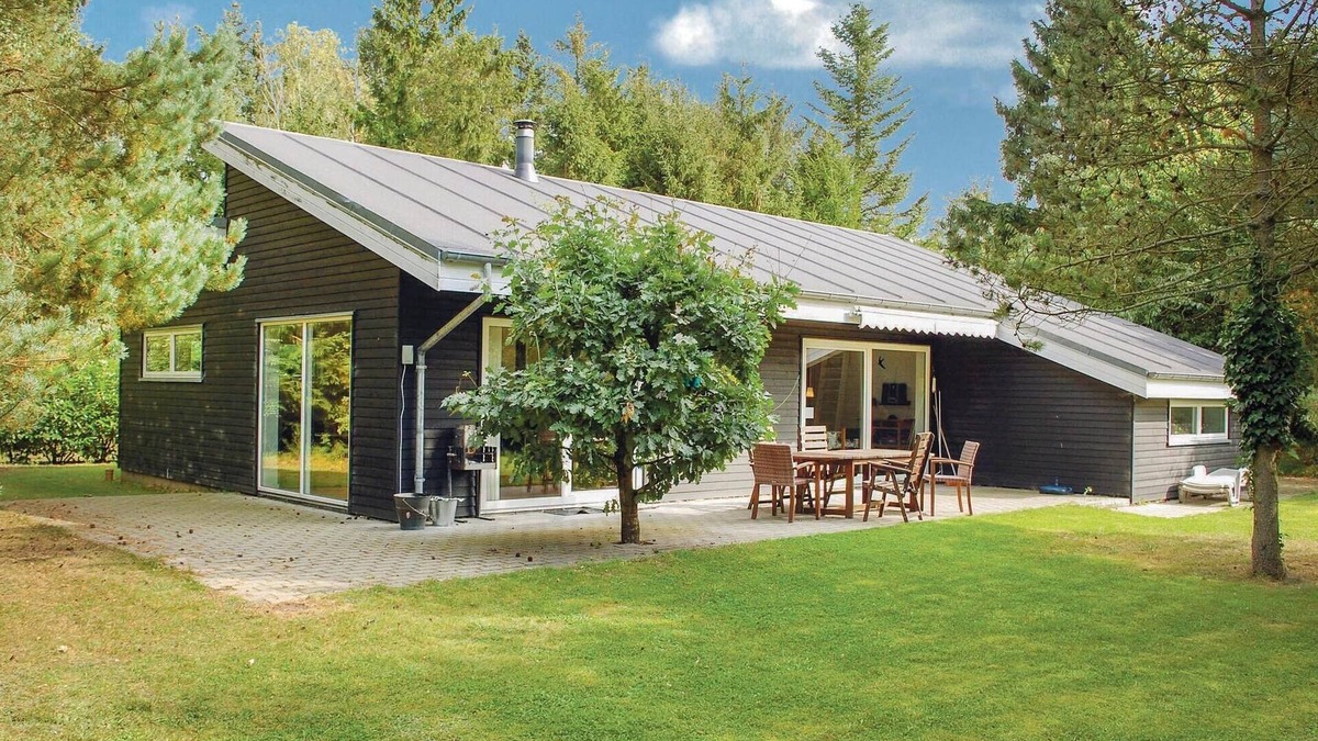 Ronde House | 3 bedroom gorgeous home in Rønde
