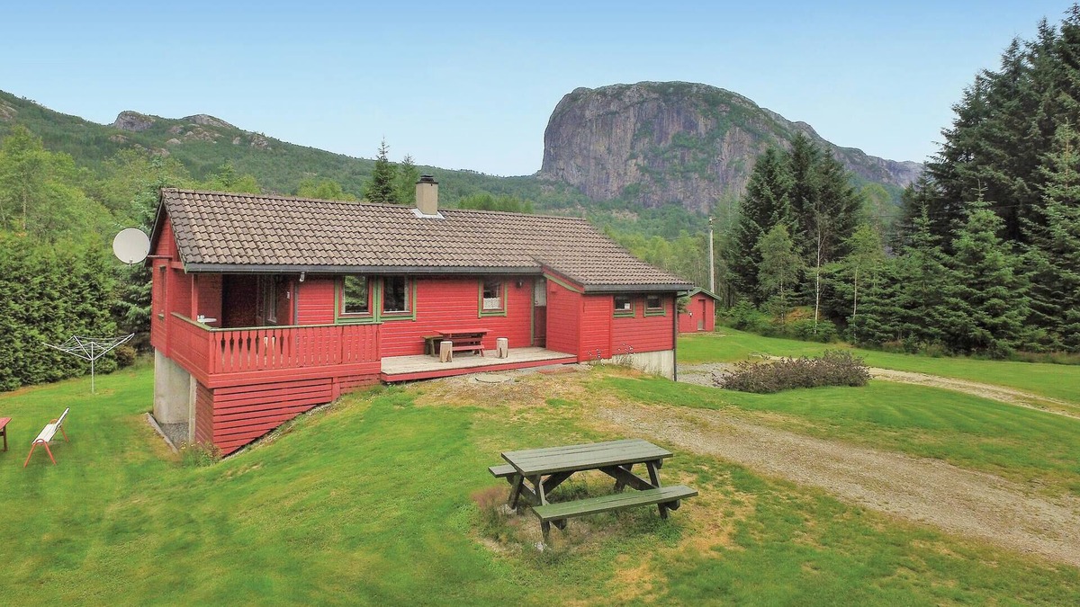 Veen House | 3 bedroom gorgeous home in Vikeså