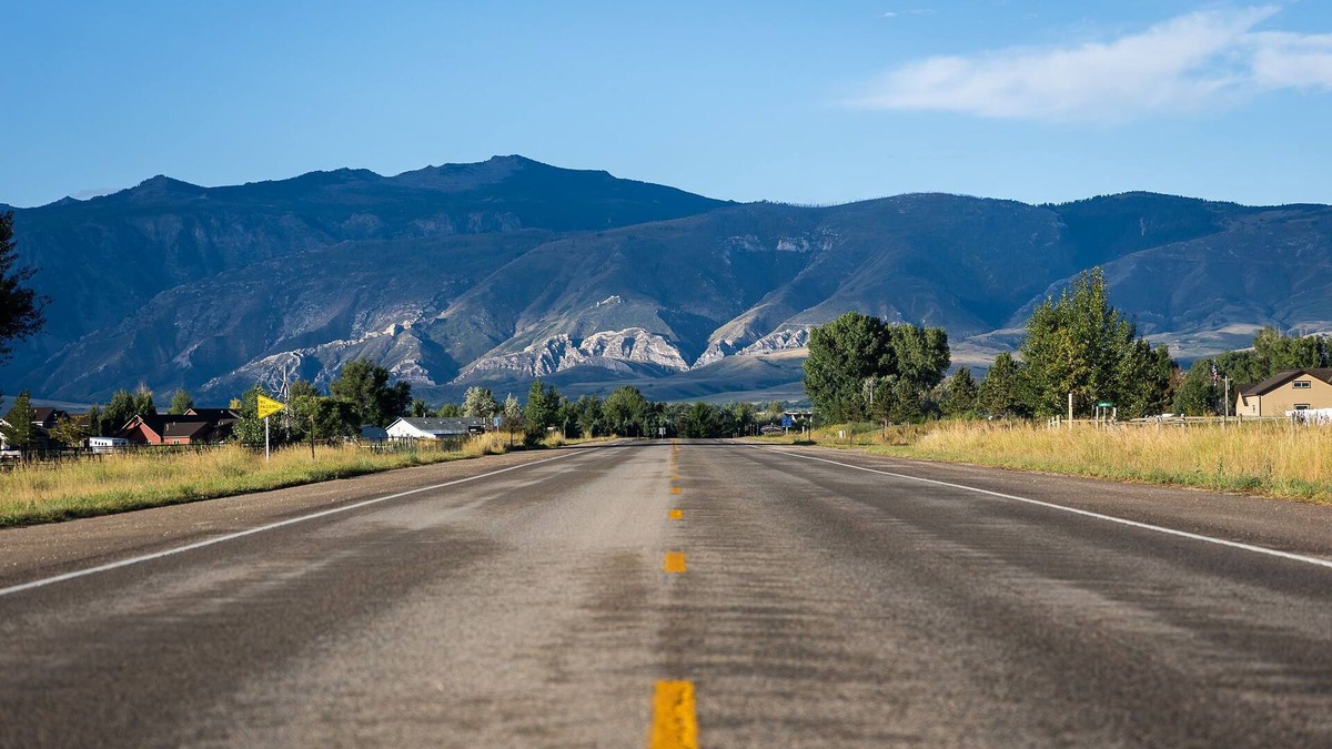 Sheridan House | 3 bedroom guest house with mountain views in Big Horn, Wyoming