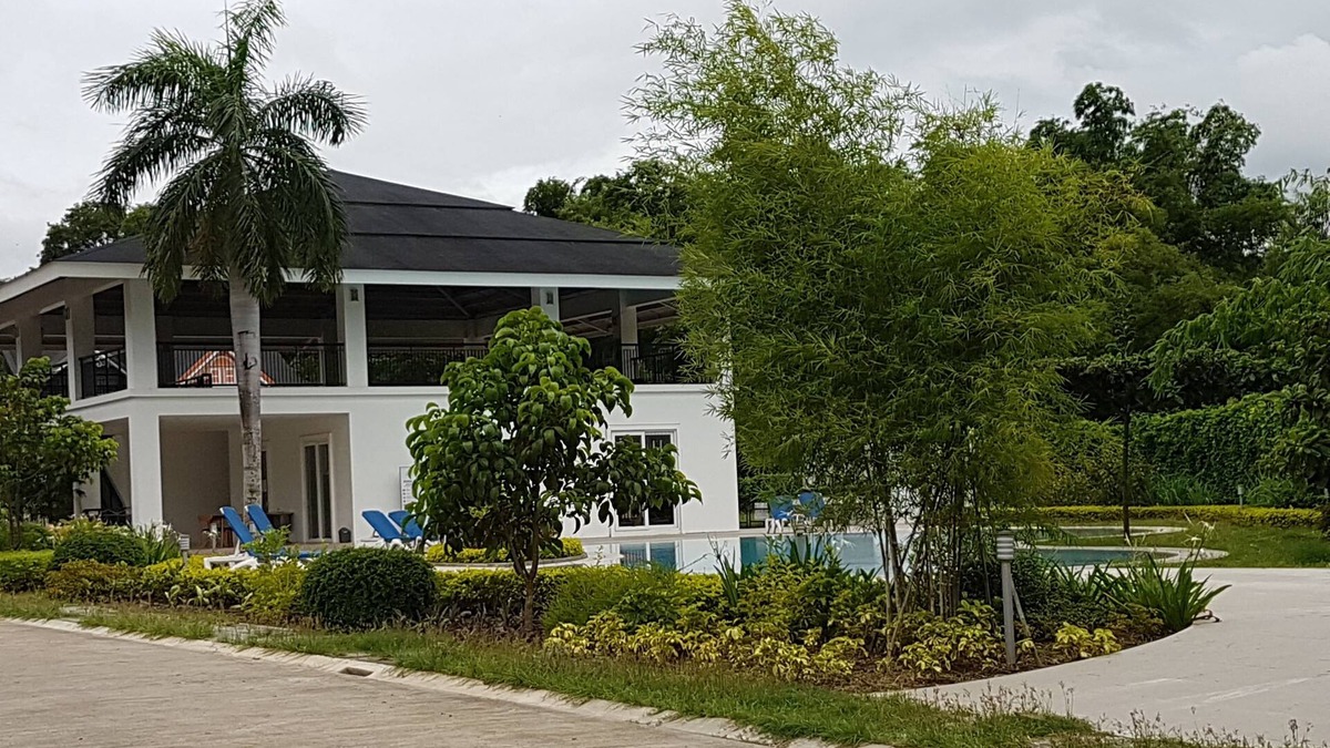 Pallocan House | 3 Bedroom Home at Batangas City Philippines Pontefino