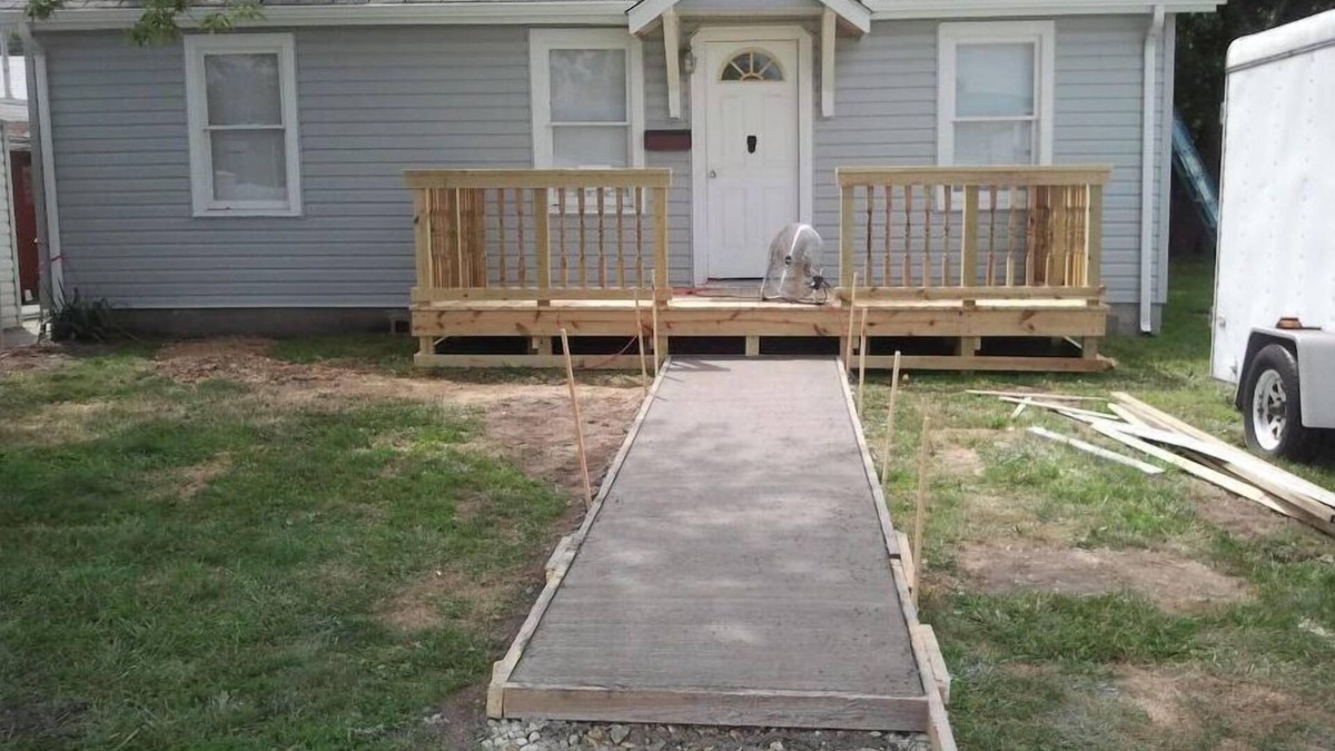Jerseyville House | 3 Bedroom Home Away From Home