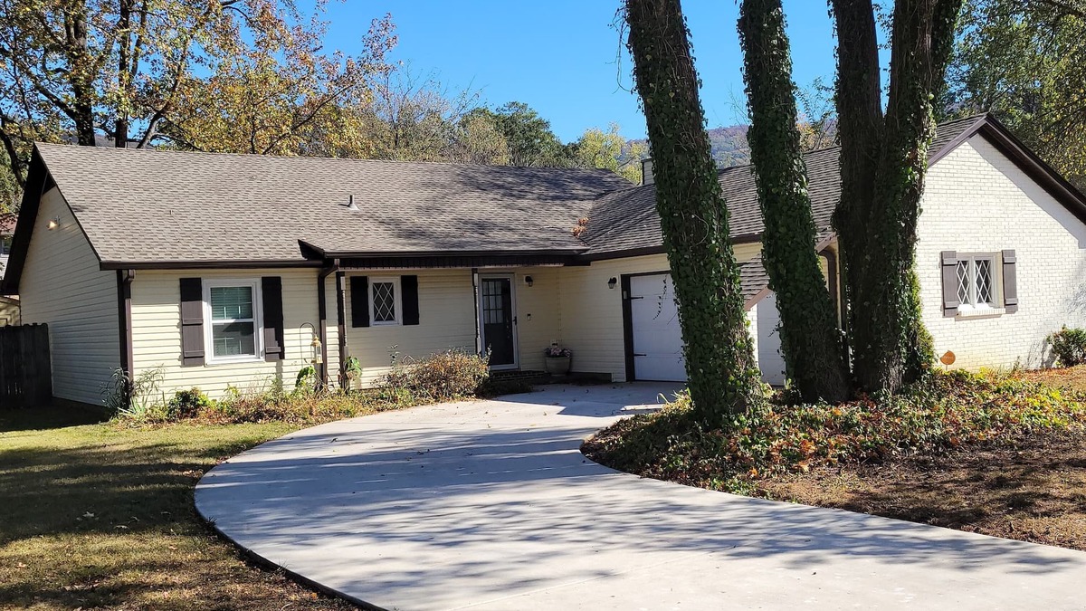 Huntsville House | 3-bedroom home in quiet neighborhood.