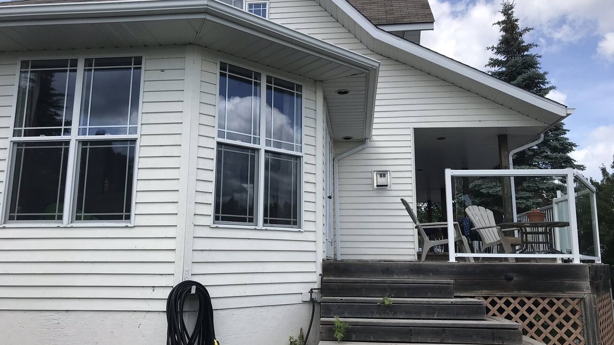 Kenora House | 3 bedroom home near Kenora