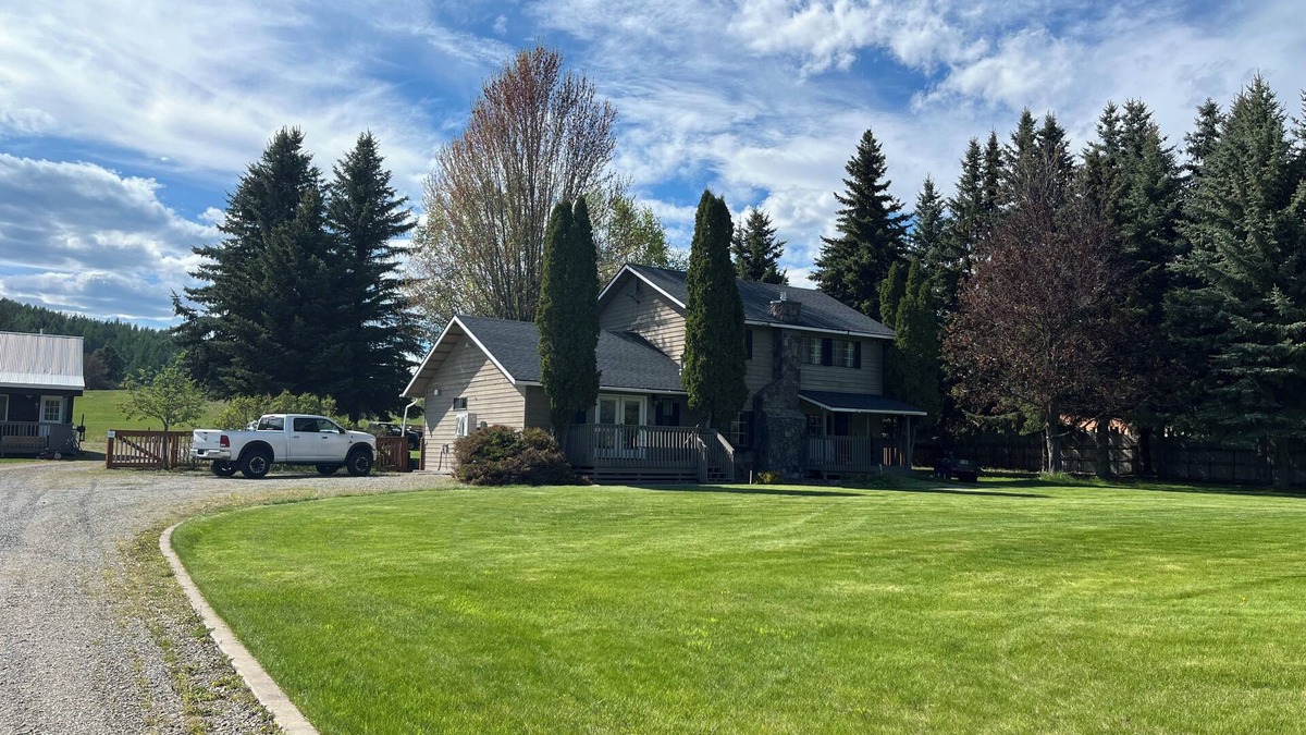 Bigfork House | 3 Bedroom Home with Amazing Comfort, Location and Recreational Activities!
