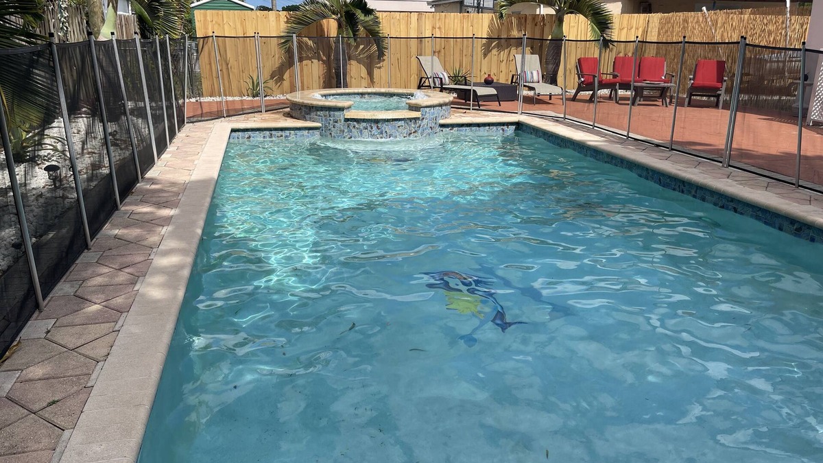 West Little River House | 3-Bedroom Home With Heated Pool And Short Drive To The Beaches.