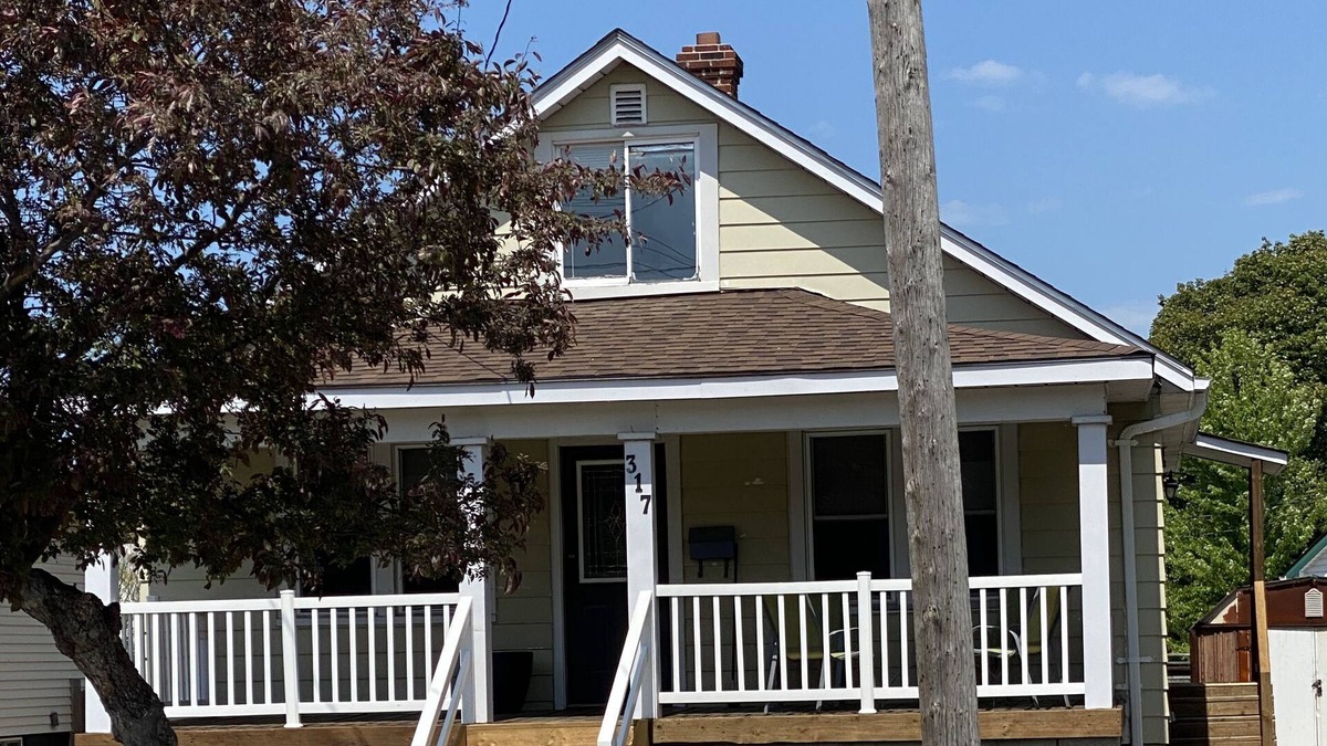 Point Edward House | 3 Bedroom House. 5 Minute Walk From Saint Clair River/lake Huron