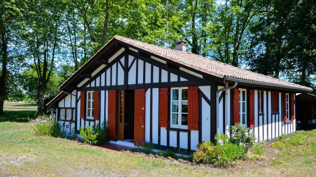 Bias House | 3 bedroom house for 8 people 7 kms from the beaches