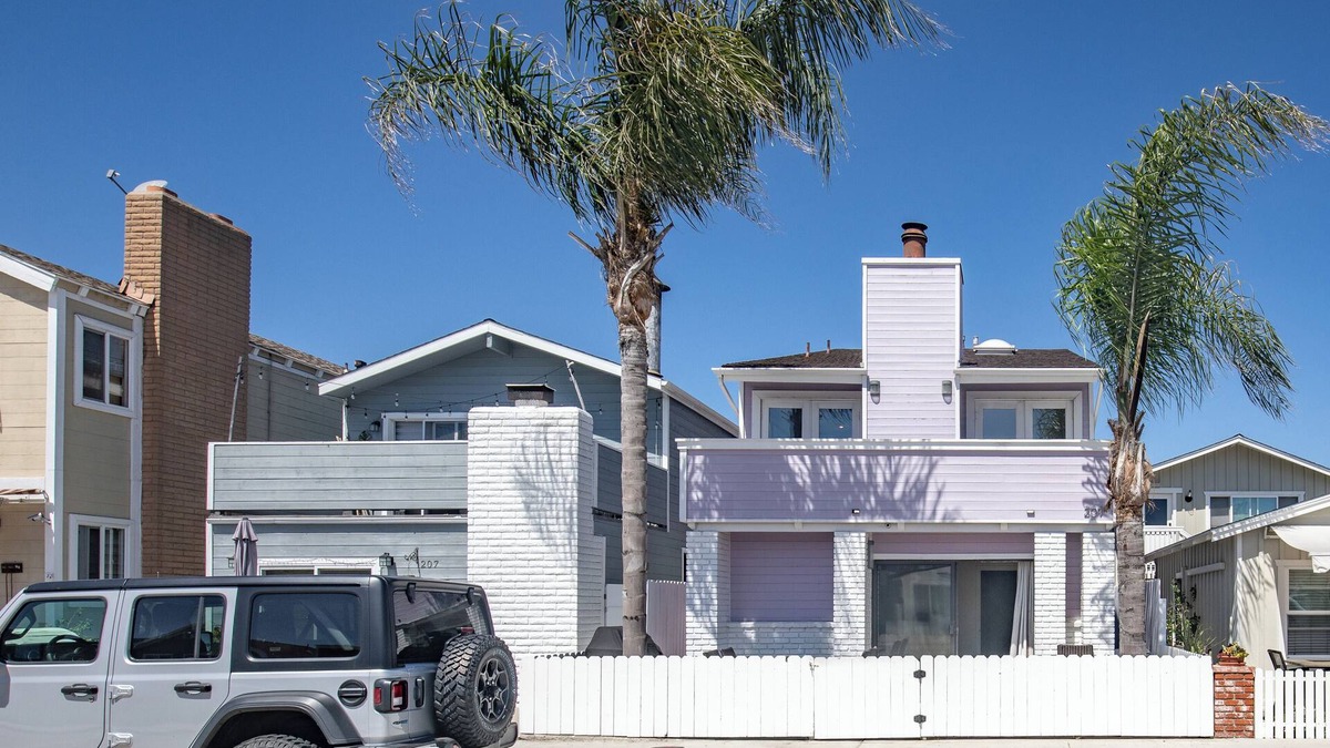 West Newport House | 3-Bedroom House in Beautiful Newport Beach