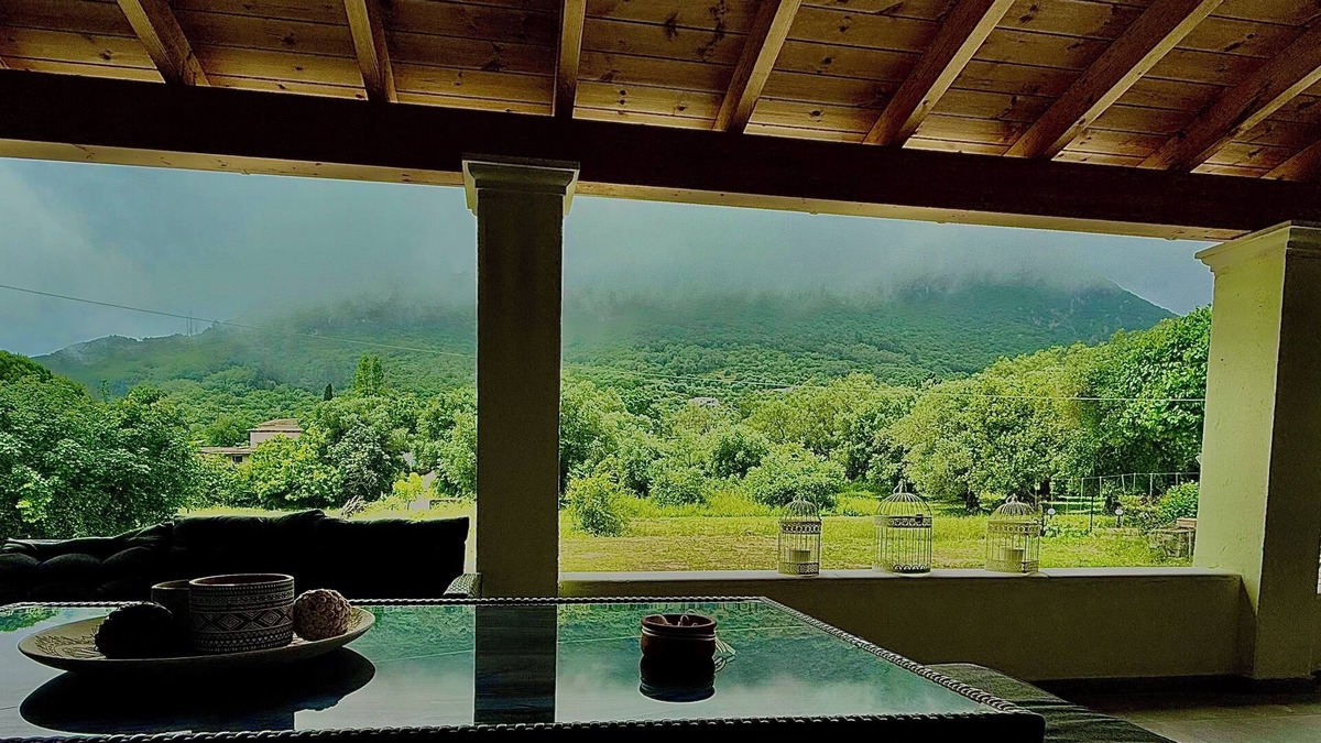 Parelia Villa | 3-bedroom house in a peaceful area, close to sea, with WiFi, AC, Free Parking.