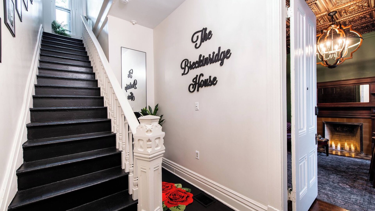 Old Louisville House | 3-bedroom house in amazing Louisville with 2 King beds and 2 pull out queens