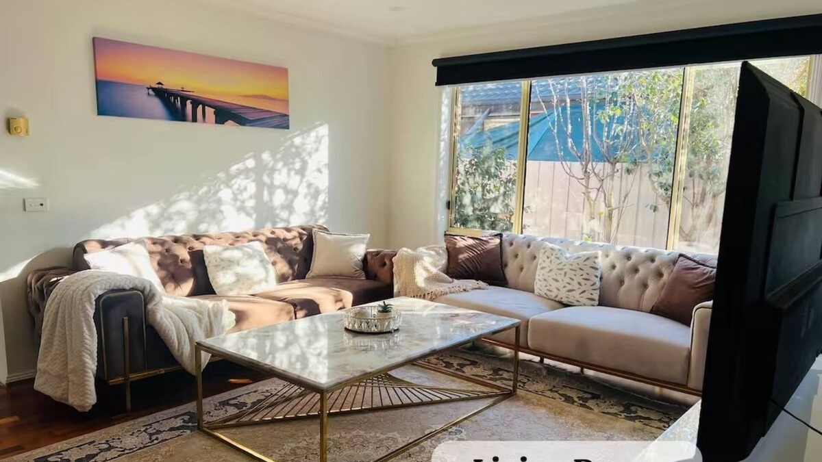 Hampton Park House | 3-bedroom house in Hampton Park