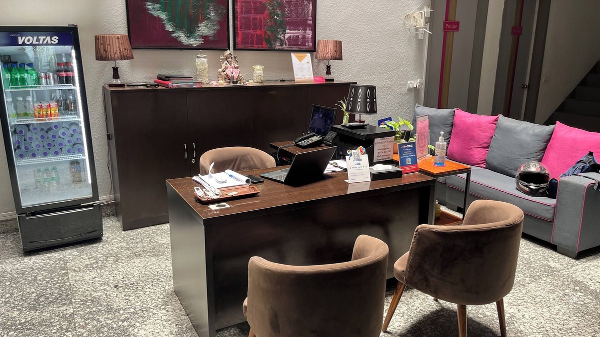 Sector 17 House | 3-bedroom house in awesome Gurugram with WiFi, AC
