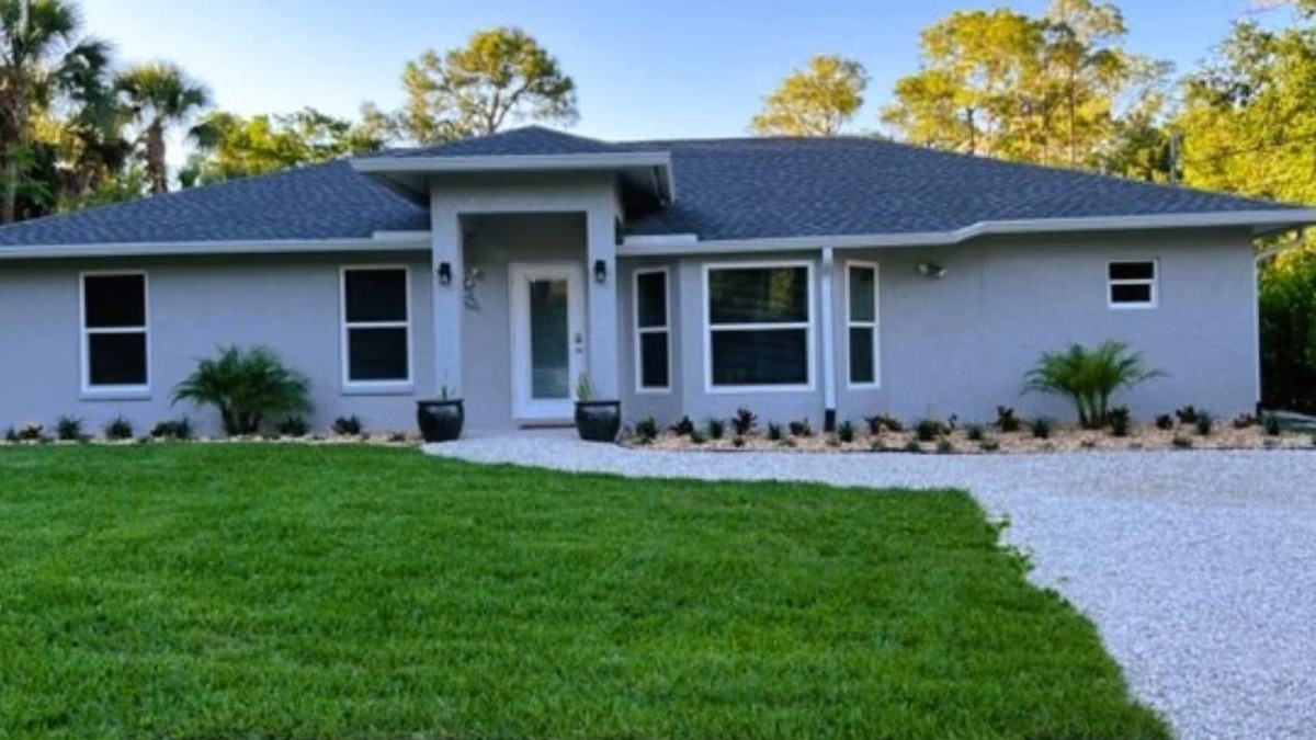 Rural Estates House | 3-bedroom house in awesome Naples with Heated Pool and Hot tub, AC, WiFi