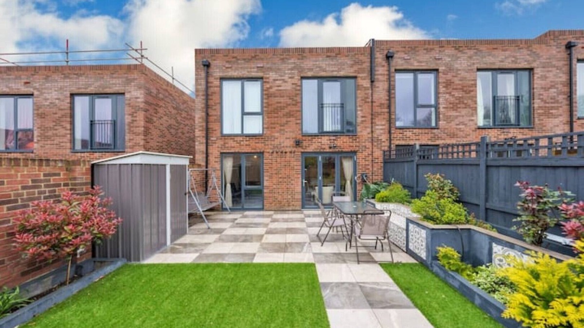 St Albans House | 3 bedroom house in Bricket wood, St Alban