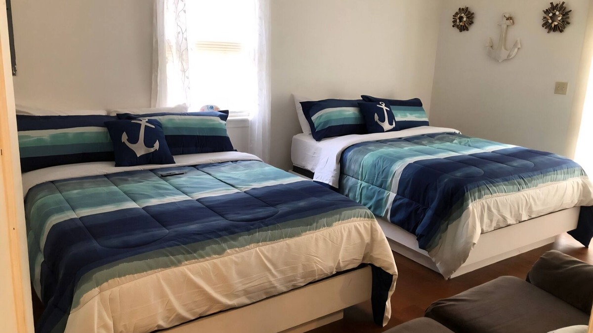 Norfolk - Virginia Beach House | 3-bedroom house in charming Norfolk, close to The Airport and VA Beach.