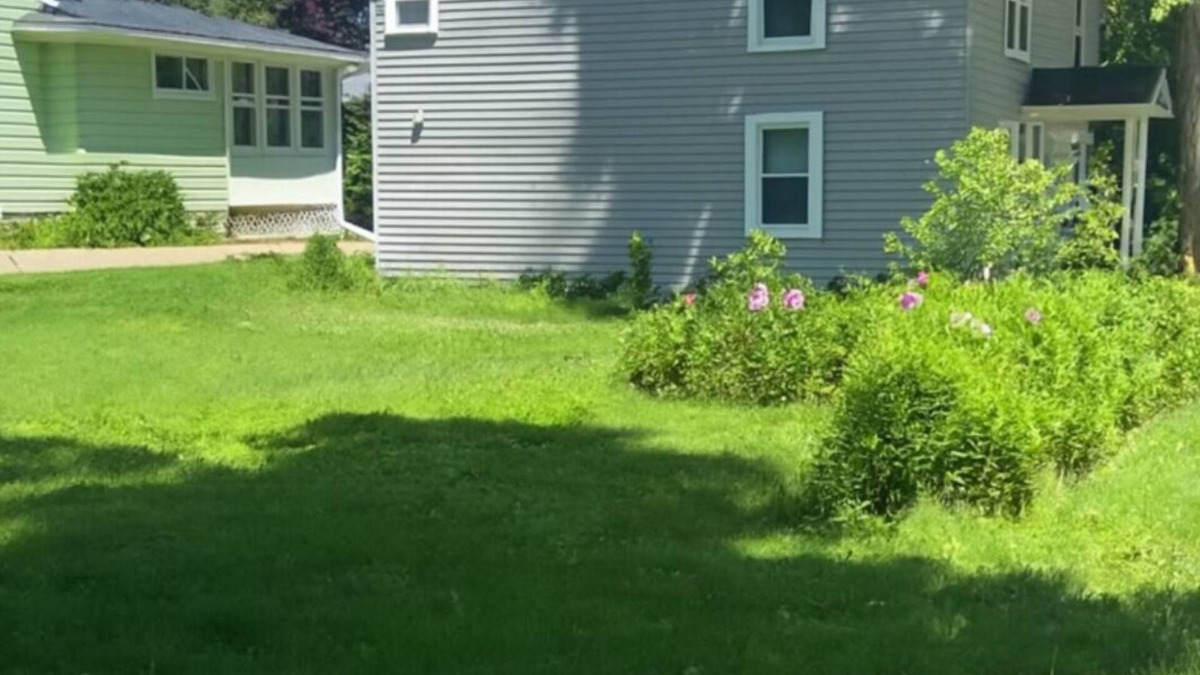 Oshkosh House | 3-bedroom house in lovely Oshkosh with AC