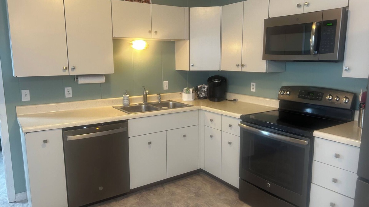 Republic County House | 3-bedroom house in peaceful Courtland, KS. Enjoy your stay