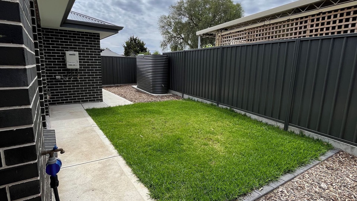 Sturt House | 3 bedroom house in Sturt SA, near Flinders Uni and Flinders Medical Centre