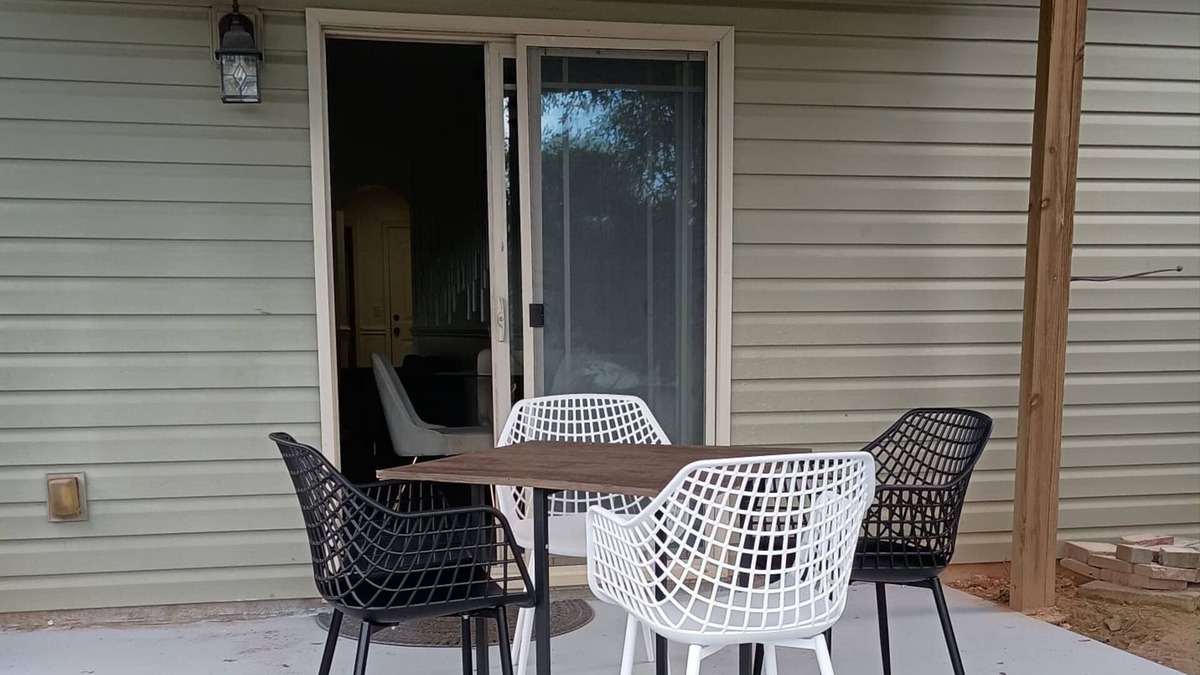 Arcadia House | 3-bedroom house in welcoming Spartanburg with WiFi, AC