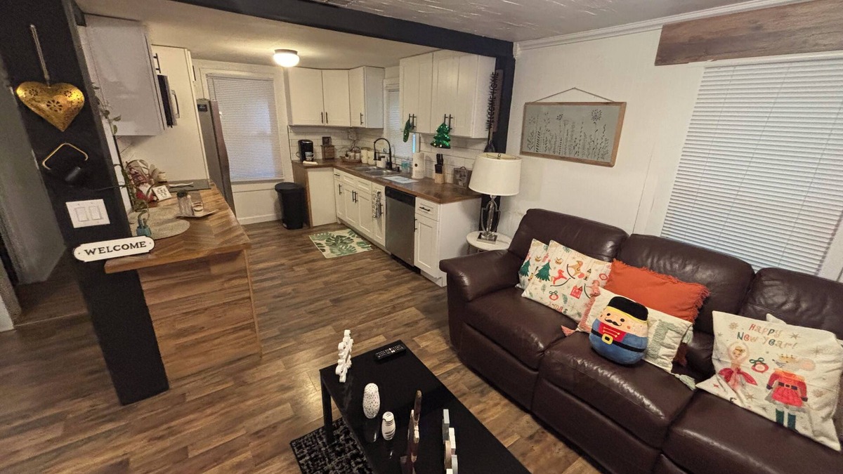 Plymouth House | 3-bedroom house in welcoming Apopka near to the springs